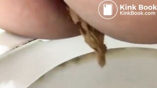 SCAT - Sexy girls Pooping 26