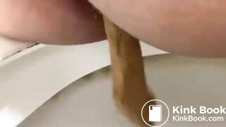 SCAT - Sexy girls Pooping 26