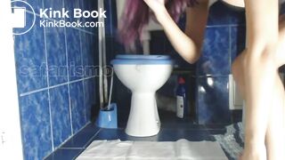 SCAT - Sexy girls Pooping 31