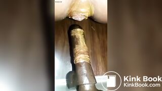 SCAT - Sexy girls Pooping 32