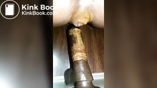 SCAT - Sexy girls Pooping 32