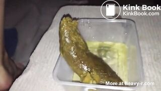 SCAT - Sexy girls Pooping 26