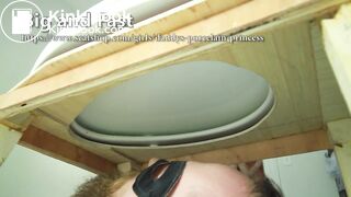 SCAT - Sexy girls Pooping 22