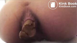 SCAT - Sexy girls Pooping 33