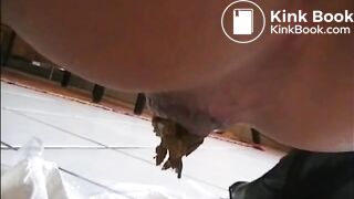 SCAT - Sexy girls Pooping 28