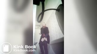 SCAT - Sexy girls Pooping 33