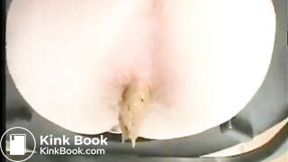 SCAT - Sexy girls Pooping 34