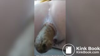 SCAT - Sexy girls Pooping 34