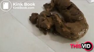 SCAT - Sexy girls Pooping 29