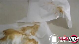 SCAT - Sexy girls Pooping 29