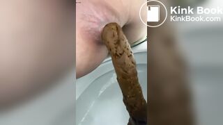 SCAT - Sexy girls Pooping 25