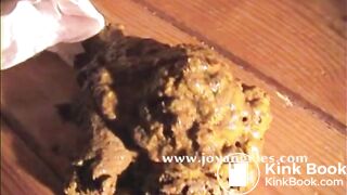 SCAT - Sexy girls Pooping 34