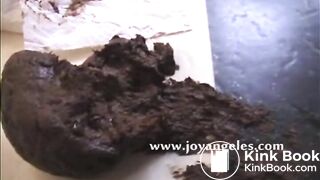 SCAT - Sexy girls Pooping 34