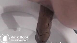 SCAT - Sexy girls Pooping 26