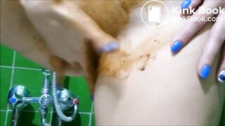 SCAT - Sexy girls Pooping 29