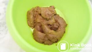 SCAT - Sexy girls Pooping 29