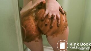 SCAT - Sexy girls Pooping 29