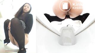 SCAT - Sexy girls Pooping 27