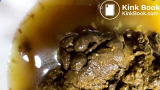 SCAT - Sexy girls Pooping 32