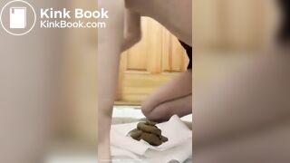SCAT - Sexy girls Pooping 32