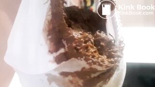 SCAT - Sexy girls Pooping 30