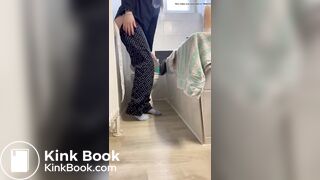 SCAT - Sexy girls Pooping 28