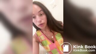SCAT - Sexy girls Pooping 36