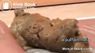SCAT - Sexy girls Pooping 29