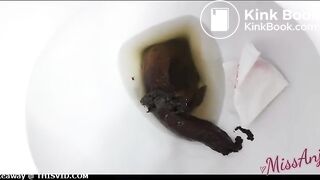 SCAT - Sexy girls Pooping 29