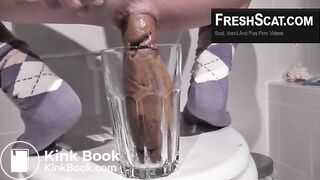 SCAT - Sexy girls Pooping 36