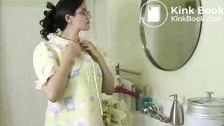 SCAT - Sexy girls Pooping 31