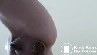 SCAT - Sexy girls Pooping 29