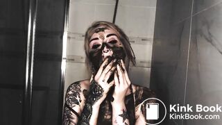 SCAT - Sexy girls Pooping 37