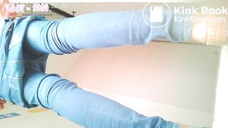 SCAT - Sexy girls Pooping 32