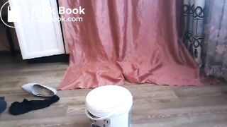 SCAT - Sexy girls Pooping 31