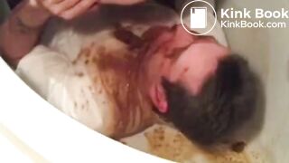 SCAT - Sexy girls Pooping 38