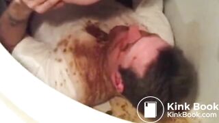 SCAT - Sexy girls Pooping 38