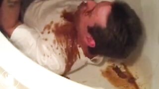 SCAT - Sexy girls Pooping 38