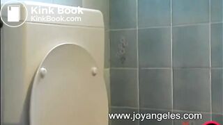 SCAT - Sexy girls Pooping 32