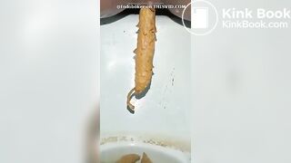 SCAT - Sexy girls Pooping 32