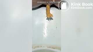 SCAT - Sexy girls Pooping 32