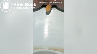 SCAT - Sexy girls Pooping 32
