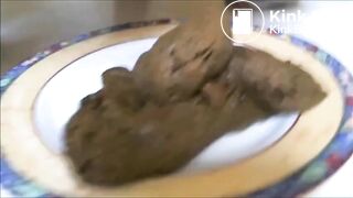 SCAT - Sexy girls Pooping 32