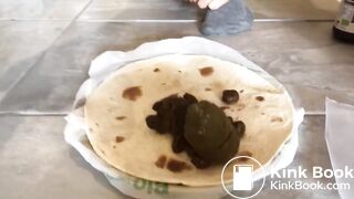 SCAT - Sexy girls Pooping 32