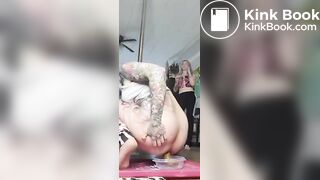 SCAT - Sexy girls Pooping 42