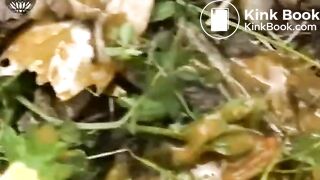 SCAT - Sexy girls Pooping 32