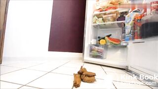 SCAT - Sexy girls Pooping 30