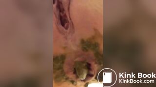 SCAT - Sexy girls Pooping 41