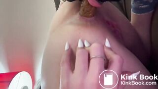 SCAT - Sexy girls Pooping 39