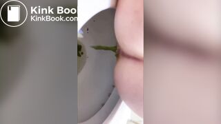 SCAT - Sexy girls Pooping 36